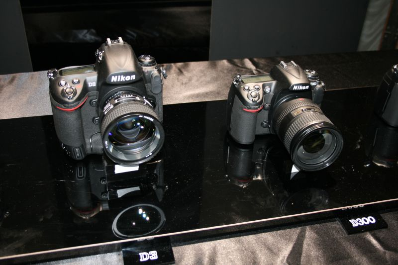 Illustration for article titled Hands On D3 and D300 Impressions: Beefy and Beautiful